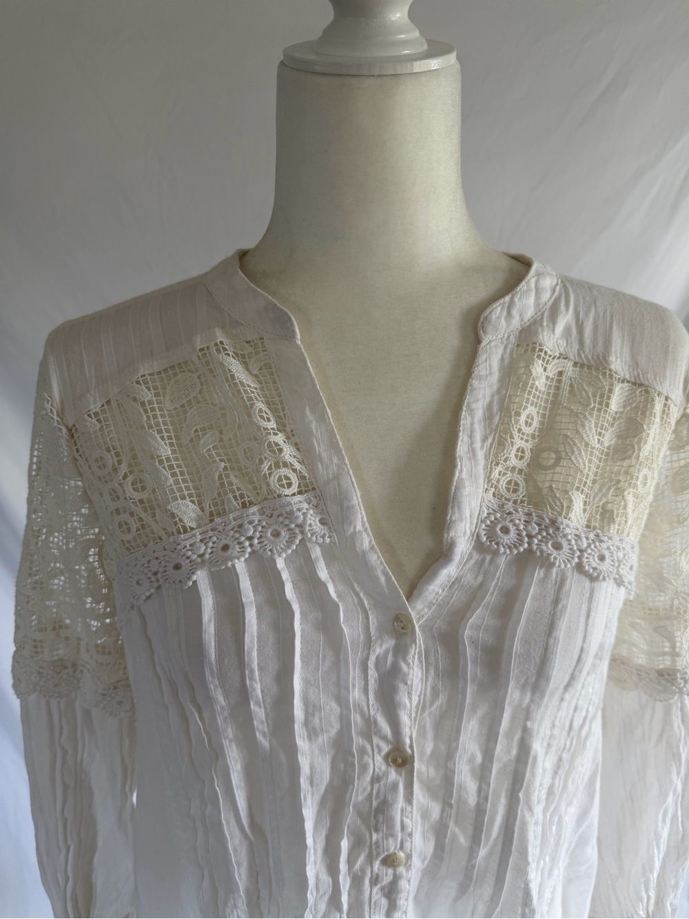 Featherbone by Anthropologie Ivory Lace Panel Button-Front Tunic Dress - Picture 2 of 9